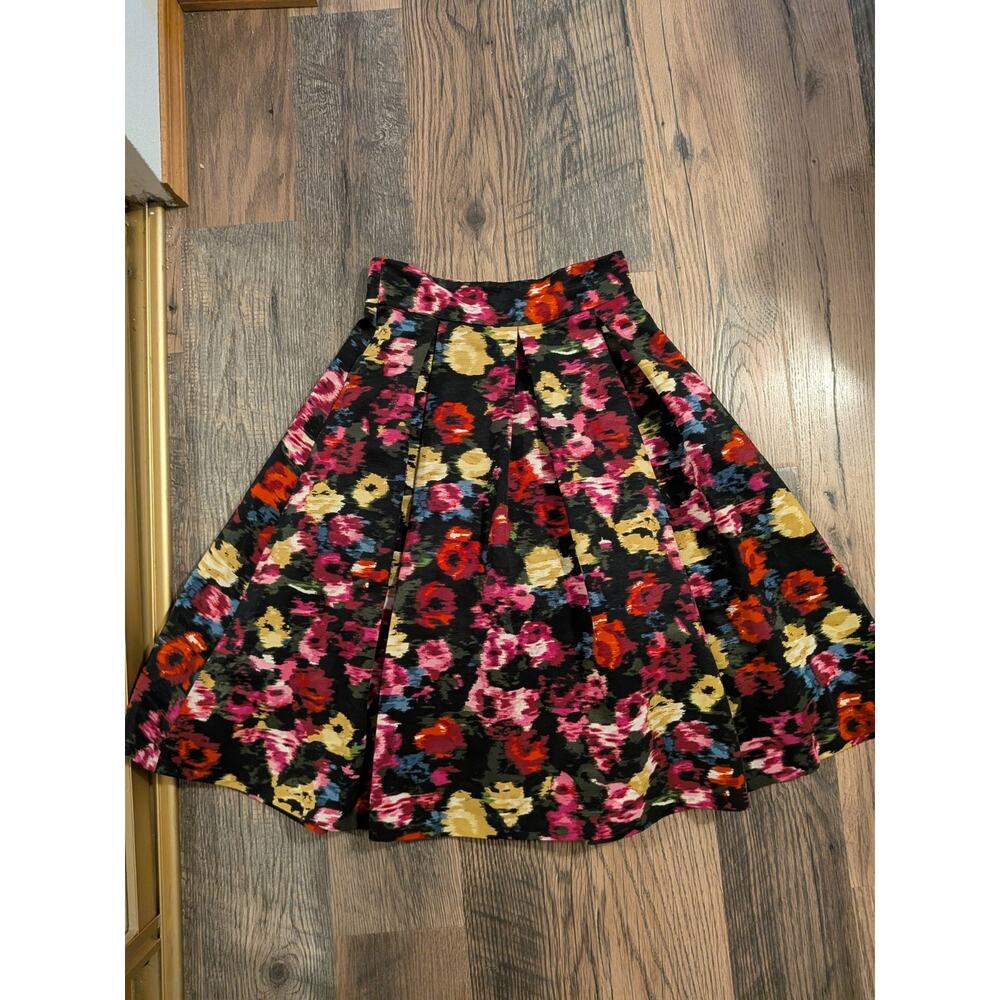 Eliza J floral skirt black and red abstract flowers size 4 with pockets - Picture 1 of 6